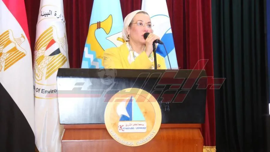 وزيرة البيئة تناقش مساعي تحويل قش الأرز إلى فرصة اقتصادية جديدة