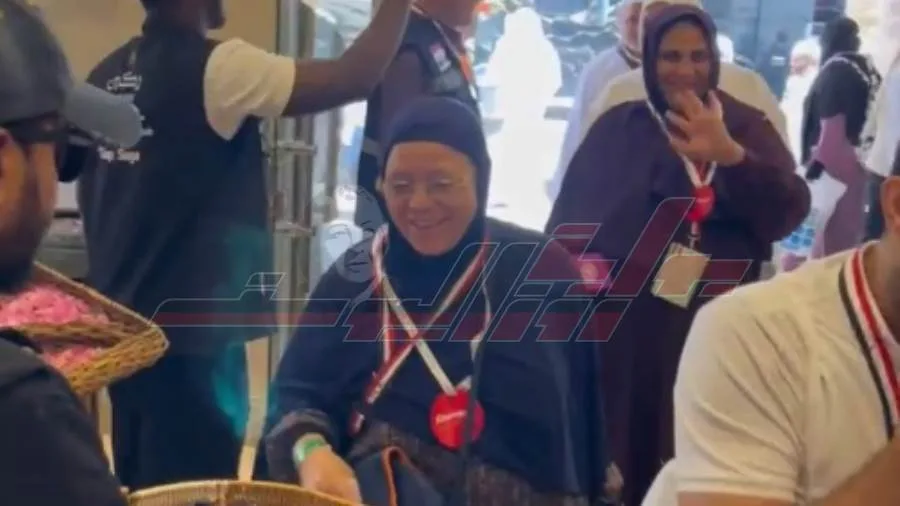 وزيرة التضامن تؤكد وصول الدفعة الأولى من حجاج الجمعيات الأهلية إلى المدينة المنورة. وزيرة التضامن تؤكد وصول الدفعة الأولى من حجاج الجمعيات الأهلية إلى المدينة المنورة.