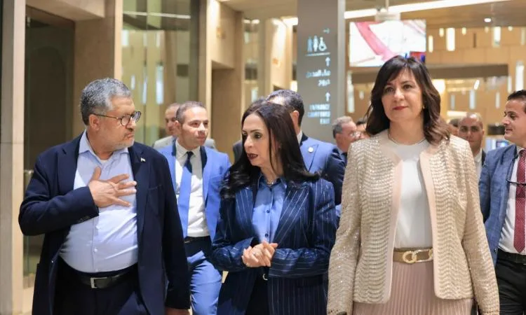 وزيرة التضامن تشارك في فعالية “نبتكر من أجل الإنسانية” التي ينظمها بنك الطعام المصري وزيرة التضامن تشارك في فعالية “نبتكر من أجل الإنسانية” التي ينظمها بنك الطعام المصري