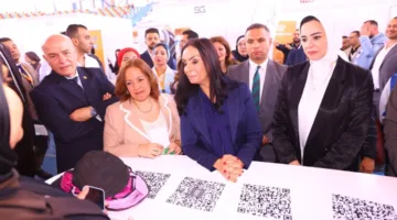 وزيرة التضامن تُدشّن فعاليات “ملتقى فرصة حياة للتوظيف” الذي تنظمه مؤسسة “حياة كريمة”