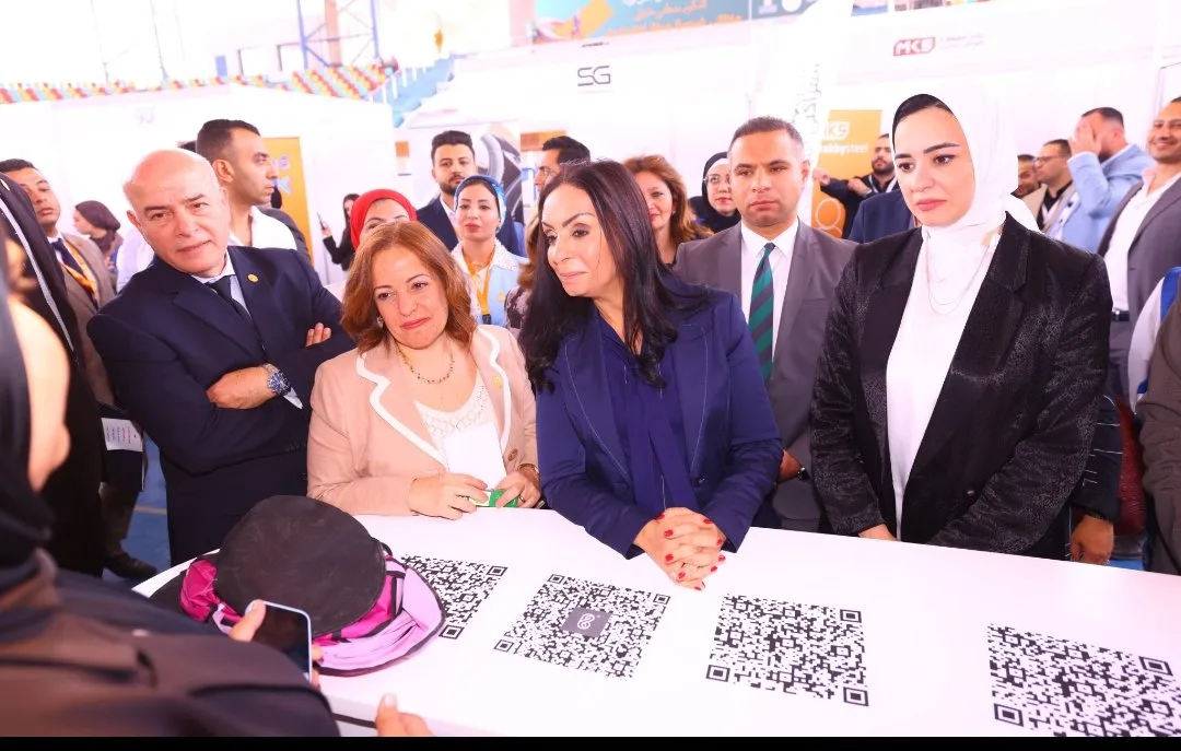 وزيرة التضامن تُدشّن فعاليات “ملتقى فرصة حياة للتوظيف” الذي تنظمه مؤسسة “حياة كريمة” وزيرة التضامن تُدشّن فعاليات “ملتقى فرصة حياة للتوظيف” الذي تنظمه مؤسسة “حياة كريمة”