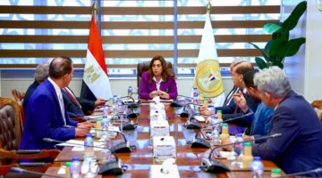 وزيرة التنمية المحلية تدعو إلى الإسراع في استكمال إعداد الخطط العمرانية للمدن والقرى بالمحافظات