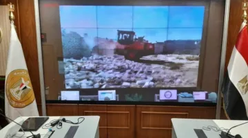 وزيرة التنمية المحلية تراقب المرحلة الأولى من الحملة السادسة والعشرين لإزالة الانتهاكات.