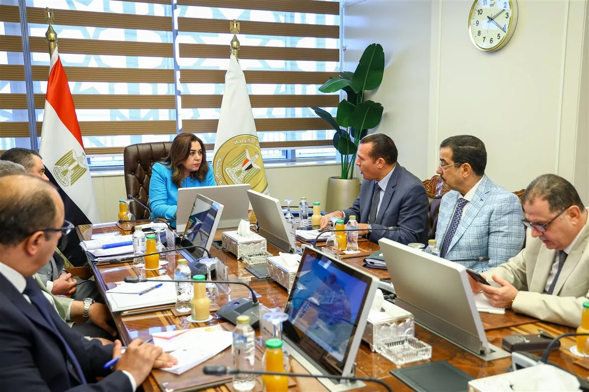 وزيرة التنمية المحلية: لن نسمح بأي تقصير أو إهمال بالمراكز التكنولوجية.. وشكلنا لجنة للمرور على المحافظات لمتابعة ملفات التصالح
