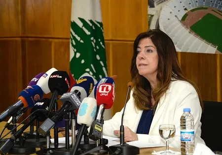 وزيرة الشباب والرياضة تُعلن استئناف النشاط في المدينة الرياضية وإقامة ديربي لبنان تحت رعاية رئيس الجمهورية وحضور رئيس الحكومة. وزيرة الشباب والرياضة تُعلن استئناف النشاط في المدينة الرياضية وإقامة ديربي لبنان تحت رعاية رئيس الجمهورية وحضور رئيس الحكومة.