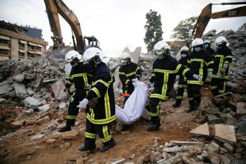 وفاة 11 شخصًا جراء انهيار مبنى في السنغال وفاة 11 شخصًا جراء انهيار مبنى في السنغال