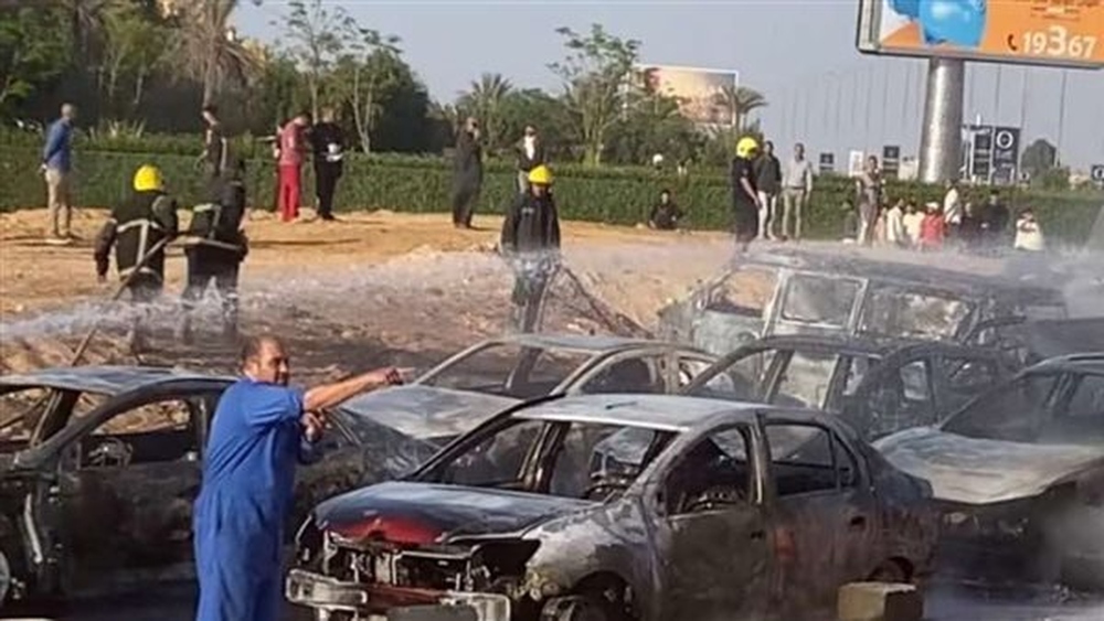 وفاة 3 وإصابة 13 في حريق بخط غاز على طريق الواحات بمصر