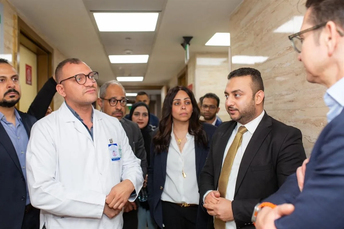 وفد ألماني يزور مستشفيات هيئة الرعاية الصحية بالأقصر لتعزيز خدمات علاج الأورام