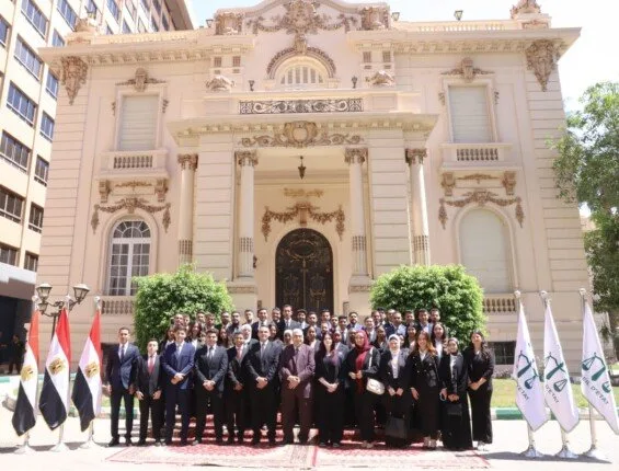 وفد طلاب كلية الحقوق بالأكاديمية العربية للعلوم يزور المجلس الأعلى للدولة وفد طلاب كلية الحقوق بالأكاديمية العربية للعلوم يزور المجلس الأعلى للدولة