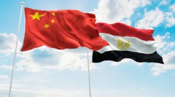 وفد من الصين يبحث فرص استثمارية جديدة في مصر في قطاعات السياحة والطاقة وصناعة السيارات