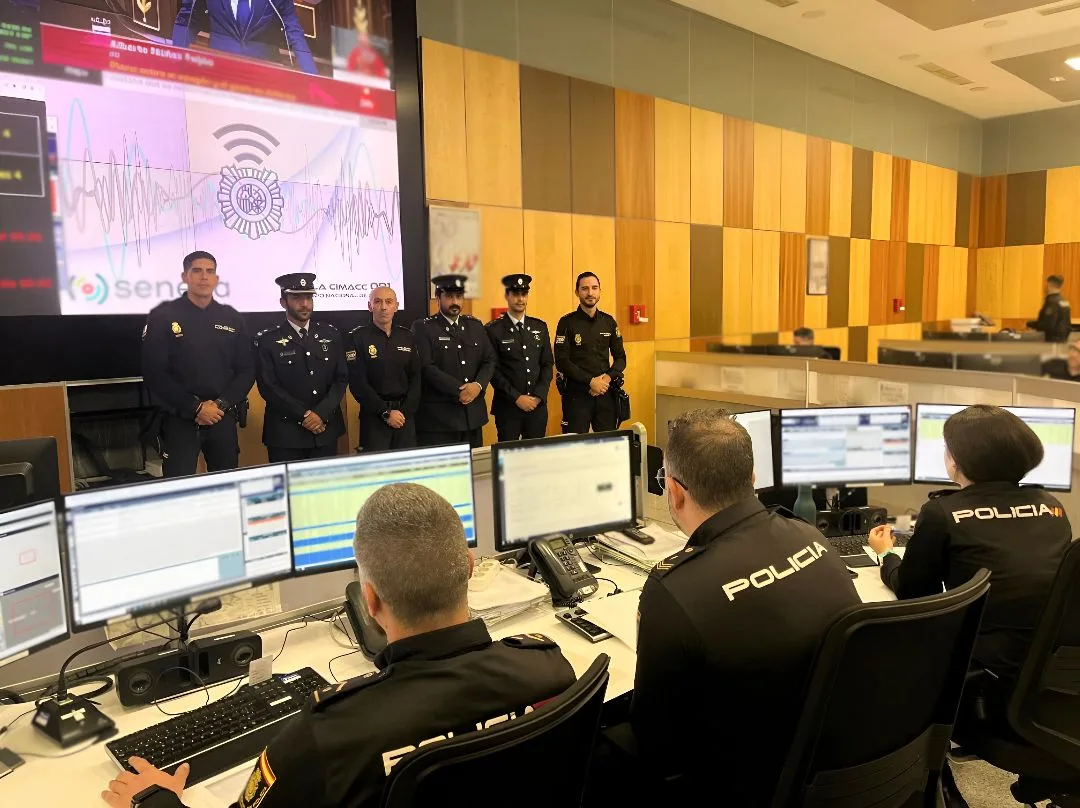 وفد من وزارة الداخلية يقوم بجولة ميدانية في شرطة مدريد بإسبانيا وفد من وزارة الداخلية يقوم بجولة ميدانية في شرطة مدريد بإسبانيا