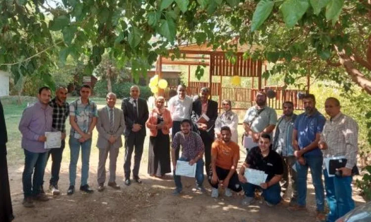 “وقاية النباتات” تنظم دورة تدريبية للمبتدئين في تربية نحل العسل “وقاية النباتات” تنظم دورة تدريبية للمبتدئين في تربية نحل العسل