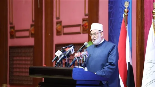 وكيل الأزهر يبعث رسائل مهمة للشباب خلال كلمته بمنتدى «اسمع وتكلم»