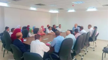 وكيل “صحة الوادي الجديد” يعقد اجتماعًا موسعًا لمناقشة التحضيرات لعيد الأضحى