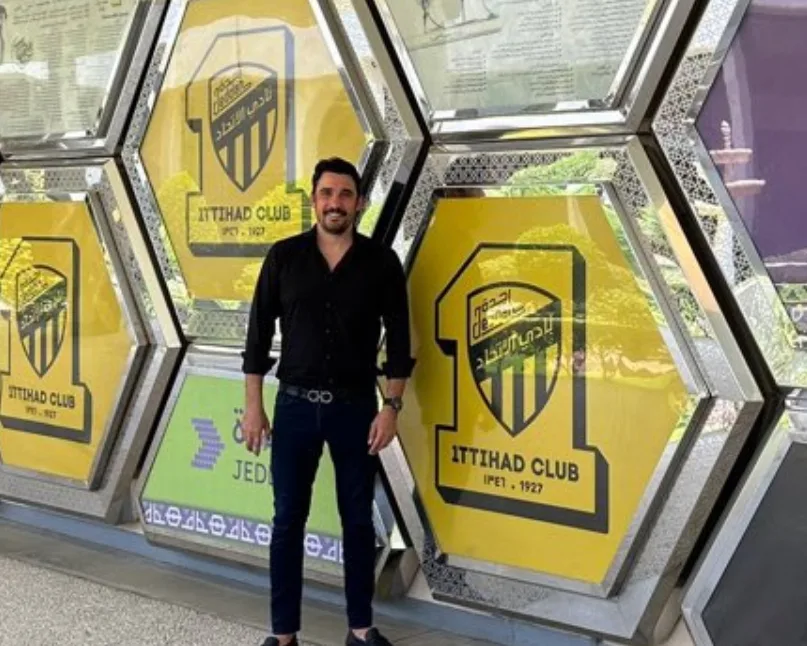 وكيل لاعب نيوكاسل يلتقي بمسؤولي الاتحاد وكيل لاعب نيوكاسل يلتقي بمسؤولي الاتحاد
