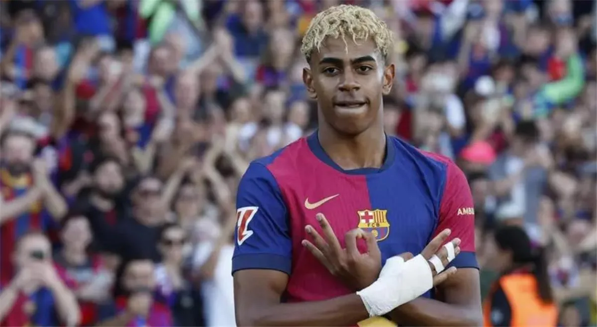 وكيل لامين لامال يوضح موقفه من تجديد عقد اللاعب مع برشلونة وكيل لامين لامال يوضح موقفه من تجديد عقد اللاعب مع برشلونة