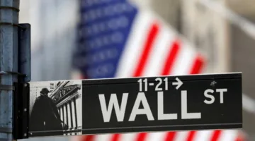 وول ستريت تبدأ بتباين في الأداء مع مراجعة المستثمرين لبيانات التضخم