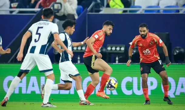 الأهلي يلتقي باتشوكا في مباراة ودية تحضيراً لكأس العالم للأندية الأهلي يلتقي باتشوكا في مباراة ودية تحضيراً لكأس العالم للأندية