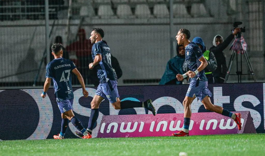 يحيى بن خالق يقترب من الاحتراف في الدوري الانجليزي