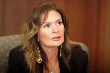 يسرا تنعى المنتج وليد مصطفى: كان صديقا مخلصا وصاحب خلق طيب