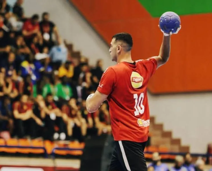 يدويــة.. عبد الرحمن فيصل يُتوج أفضل لاعب في مواجهة الأهلي والزمالك يدويــة.. عبد الرحمن فيصل يُتوج أفضل لاعب في مواجهة الأهلي والزمالك