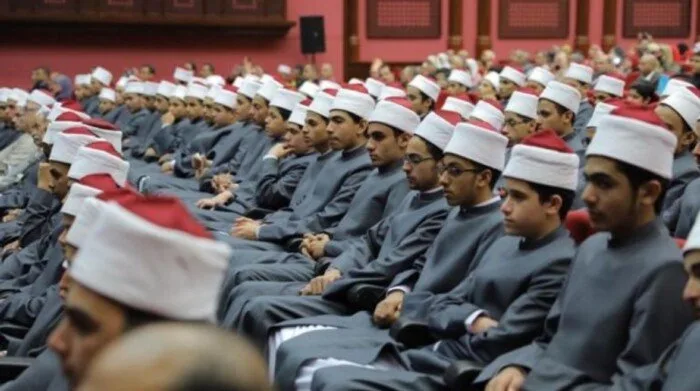 ينتهي بالتفسير.. جدول امتحانات الثانوية الأزهرية 2025 للأدبي والعلمي
