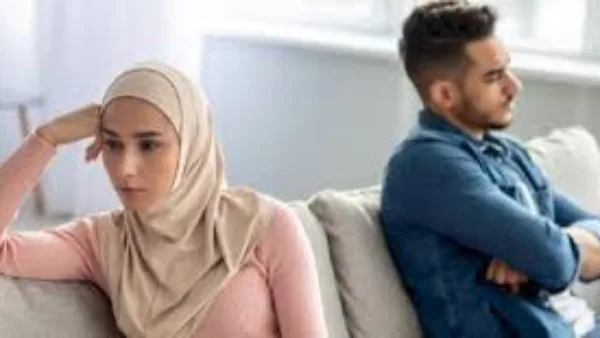 ينفع الست تحوش فلوس من ورا جوزها ؟ نيفين مختار ترد