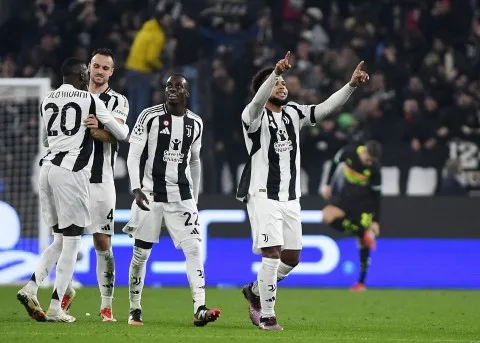 يوفنتوس يحقق التأهل لدوري أبطال أوروبا بعد انتصاره على فينيسيا يوفنتوس يحقق التأهل لدوري أبطال أوروبا بعد انتصاره على فينيسيا