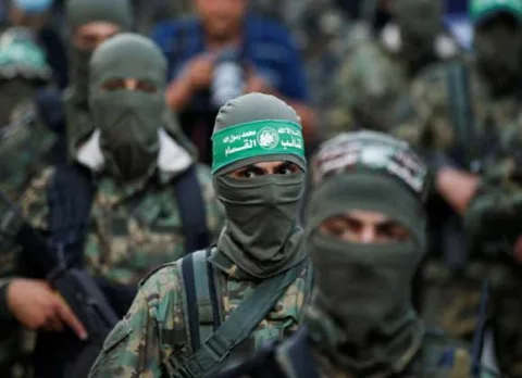 يومان حاسمان في مفاوضات صفقة الأسرى تزامنا مع زيارة ترامب والعيون على “حماس”.. تقرير اسرائيلي يكشف