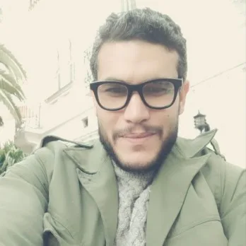 يونس طير: تراجع مشوب بالقلق إلى عبد النور حمامو: باخوس الزمن الحديث. لا نكهة للنبيذ خارج حدود أولمبك الأرض. يونس طير: تراجع مشوب بالقلق إلى عبد النور حمامو: باخوس الزمن الحديث. لا نكهة للنبيذ خارج حدود أولمبك الأرض.