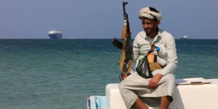 الحوثيون يعلنون عن وفاة صيادين يمنيين إثر نيران البحرية الإريترية الحوثيون يعلنون عن وفاة صيادين يمنيين إثر نيران البحرية الإريترية