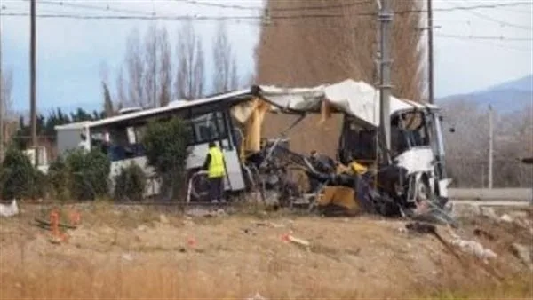 مقتل 15 فردًا جراء حادث بين حافلة طلاب وشاحنة صغيرة في شمال ماليزيا