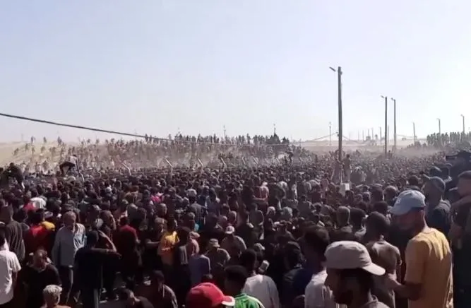 المنظمات غير الحكومية الفلسطينية: مراكز تقديم المساعدات في غزة تفتقر لأي جوانب إنسانية المنظمات غير الحكومية الفلسطينية: مراكز تقديم المساعدات في غزة تفتقر لأي جوانب إنسانية
