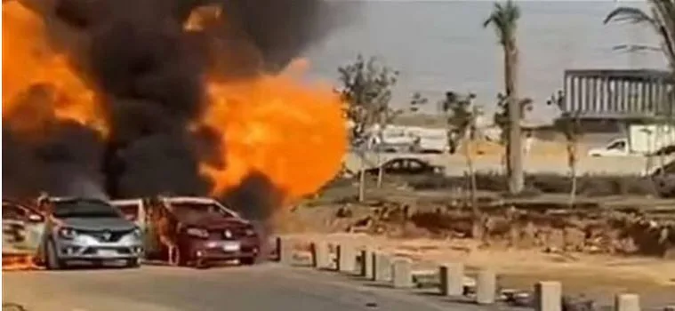 قبل صدور الحكم بشأن انفجار خط الغاز في الواحات: والدة أحد المصابين تكشف عن رفض ابنها لاستكمال دراسته وتدهور حالته النفسية. قبل صدور الحكم بشأن انفجار خط الغاز في الواحات: والدة أحد المصابين تكشف عن رفض ابنها لاستكمال دراسته وتدهور حالته النفسية.