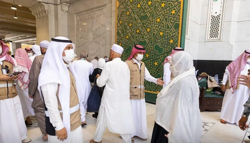 1.23 مليون شخص استفادوا من خدمات الإرشاد في المسجد الحرام خلال فترة الحج 1.23 مليون شخص استفادوا من خدمات الإرشاد في المسجد الحرام خلال فترة الحج