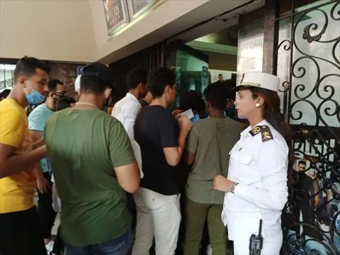 تعزيز الوجود الشرطي النسائي لتأمين احتفالات عيد الأضحى في وسط المدينة تعزيز الوجود الشرطي النسائي لتأمين احتفالات عيد الأضحى في وسط المدينة