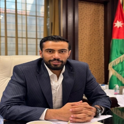 القيسي يتحدث: أمام الوطن… ولاء خالد، وراية شامخة – بقلم: حسن نصار القيسي القيسي يتحدث: أمام الوطن… ولاء خالد، وراية شامخة – بقلم: حسن نصار القيسي