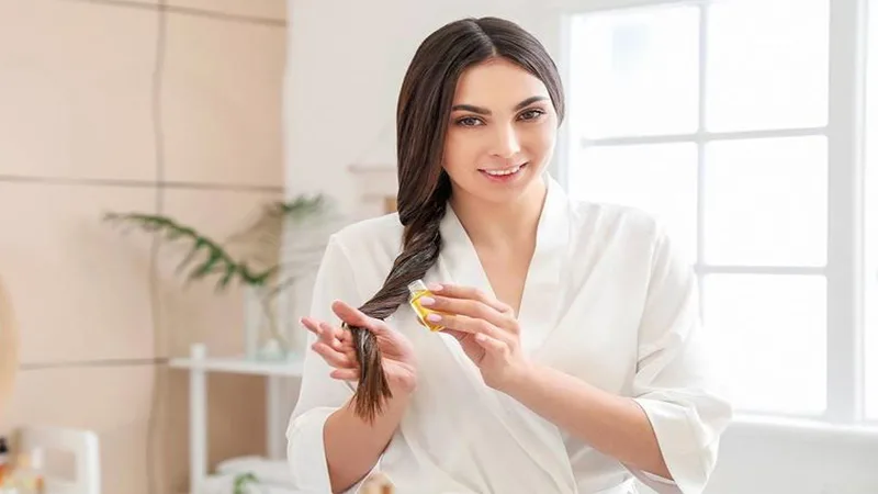 5 أخطاء متكررة عند العناية بالشعر 5 أخطاء متكررة عند العناية بالشعر