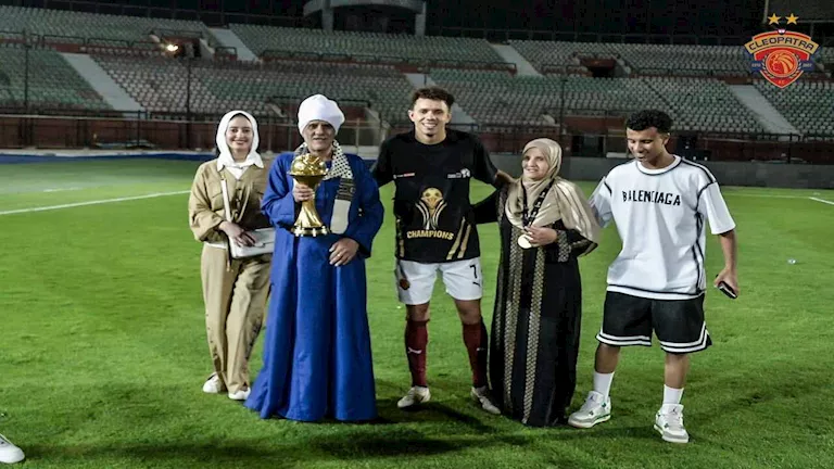 17 صورة تُظهر لاعبي سيراميكا مع أسرهم بعد التتويج بكأس الرابطة 17 صورة تُظهر لاعبي سيراميكا مع أسرهم بعد التتويج بكأس الرابطة