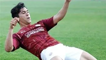 كواليس مفاوضات الأهلي مع سيراميكا كليوباترا لضم بيكهام وشكري.. خالد الغندور يكشف التفاصيل
