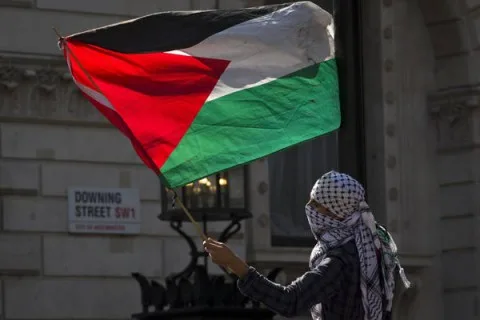 فلسطين: منع إسرائيل لوصول الوفد الوزاري العربي إلى رام الله يُعَدّ خطوة مقلقة وانتهاكًا صارخًا للقانون الدولي وحقوق الفلسطينيين. فلسطين: منع إسرائيل لوصول الوفد الوزاري العربي إلى رام الله يُعَدّ خطوة مقلقة وانتهاكًا صارخًا للقانون الدولي وحقوق الفلسطينيين.