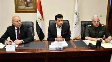 وزير الشباب والرياضة يستعرض فرص الاستثمار في استاد القاهرة
