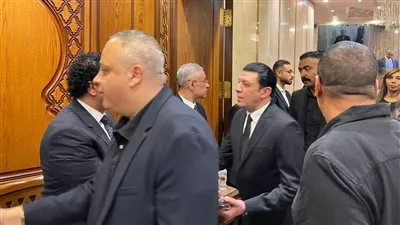 أنوشكا وتامر عبد المنعم ومصطفى كامل.. فنانون يقدمون التعازي في وفاة والد رئيس دار الأوبرا المصرية أنوشكا وتامر عبد المنعم ومصطفى كامل.. فنانون يقدمون التعازي في وفاة والد رئيس دار الأوبرا المصرية