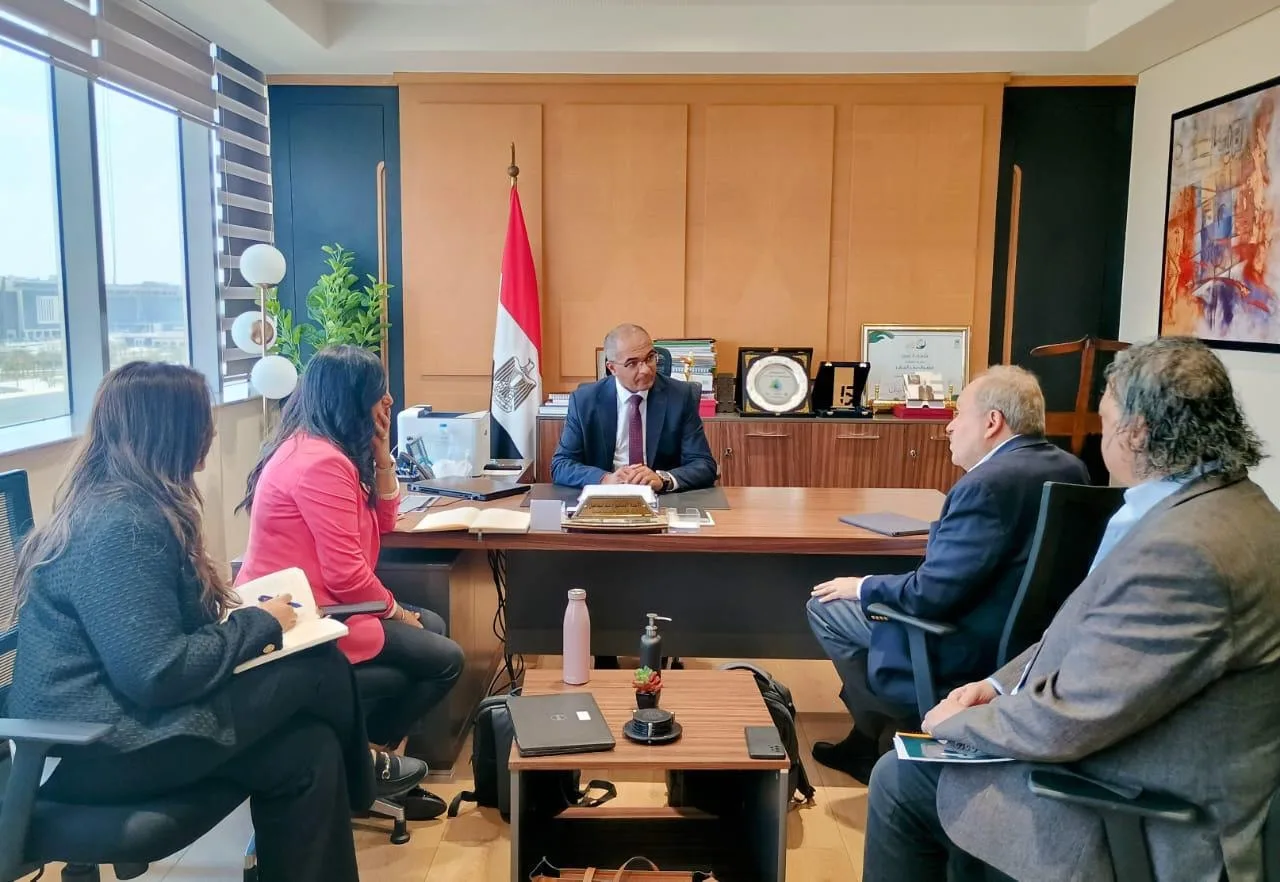 نائب وزير الإسكان يستقبل فريق البنك الدولي لمتابعة مشاريع الصرف الصحي في المناطق الريفية نائب وزير الإسكان يستقبل فريق البنك الدولي لمتابعة مشاريع الصرف الصحي في المناطق الريفية