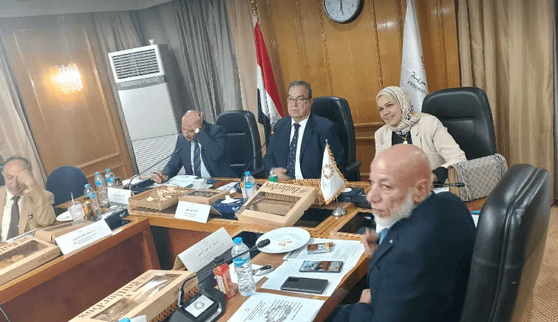 رشا عبد العال: التغلب على العقبات التي تواجه المصانع والشركات لضمان الاستفادة من الإعفاءات الضريبية الجديدة. رشا عبد العال: التغلب على العقبات التي تواجه المصانع والشركات لضمان الاستفادة من الإعفاءات الضريبية الجديدة.