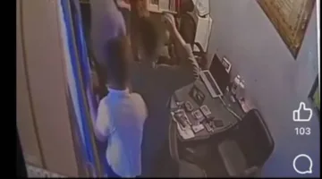 تحقيق في تفاصيل مقطع فيديو يظهر مجموعة من الأشخاص يتعرضون بالضرب لشخص آخر في الشرقية