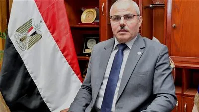 تحقيق طبي بارز في مستشفيات جامعة قناة السويس: إزالة ورم كبير من المثانة في عملية جراحية معقدة ناجحة تحقيق طبي بارز في مستشفيات جامعة قناة السويس: إزالة ورم كبير من المثانة في عملية جراحية معقدة ناجحة