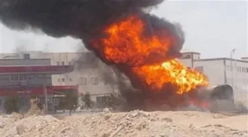 حريق في سيارة محملة بالبنزين في محطة وقود بالعاشر من رمضان