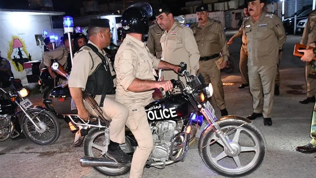 وزير الداخلية يوجه بعدم السماح لرجال الشرطة بقيادة الدراجة أثناء ارتداء الزي العسكري وزير الداخلية يوجه بعدم السماح لرجال الشرطة بقيادة الدراجة أثناء ارتداء الزي العسكري