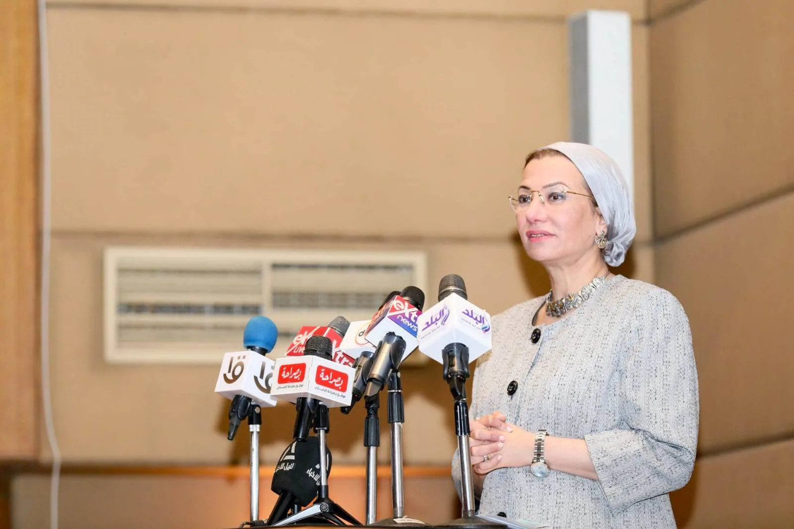 عاجل.. وزيرة البيئة تطلق مبادرة “قللها” لرفع الوعي بالمخاطر البيئية الناتجة عن استخدام الأكياس البلاستيكية.